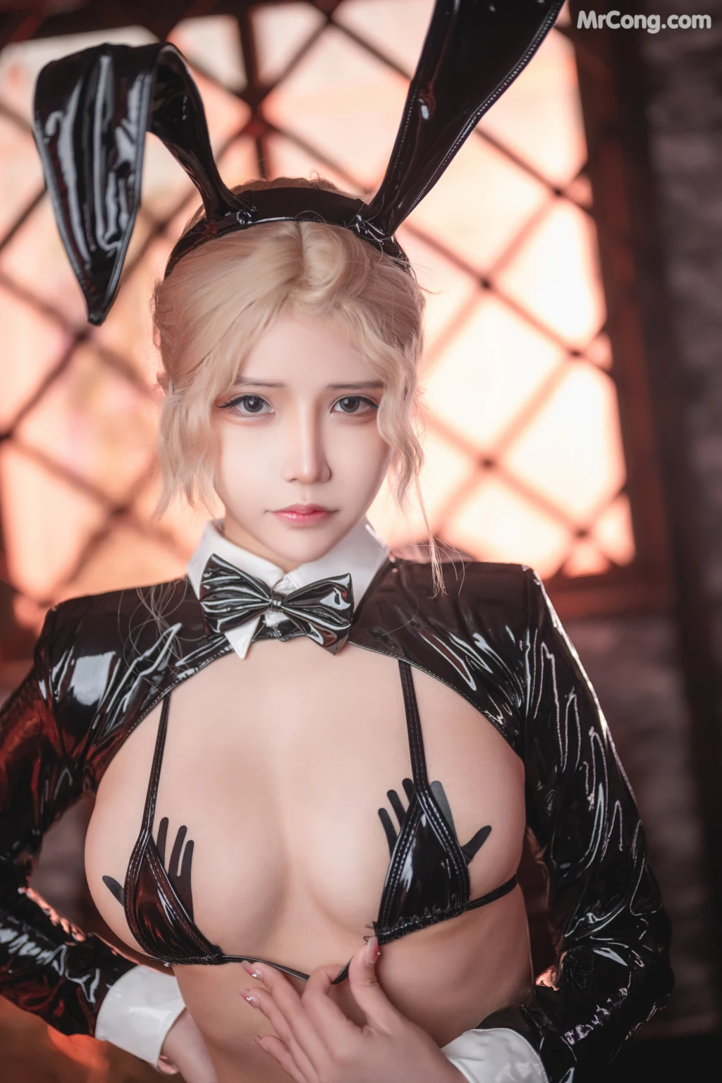 Coser@抱走莫子aa Vol.041: 狂野逆兔 (55 photos + 26 videos)