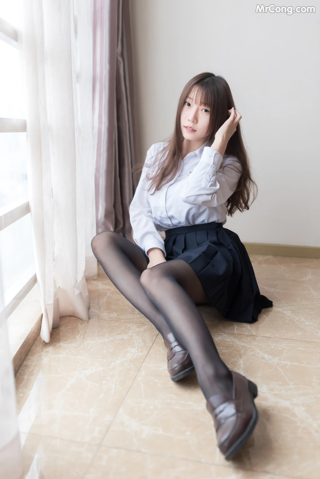 Coser@香草喵露露 No.006: 黑丝萌妹 (44 photos) – Page 4