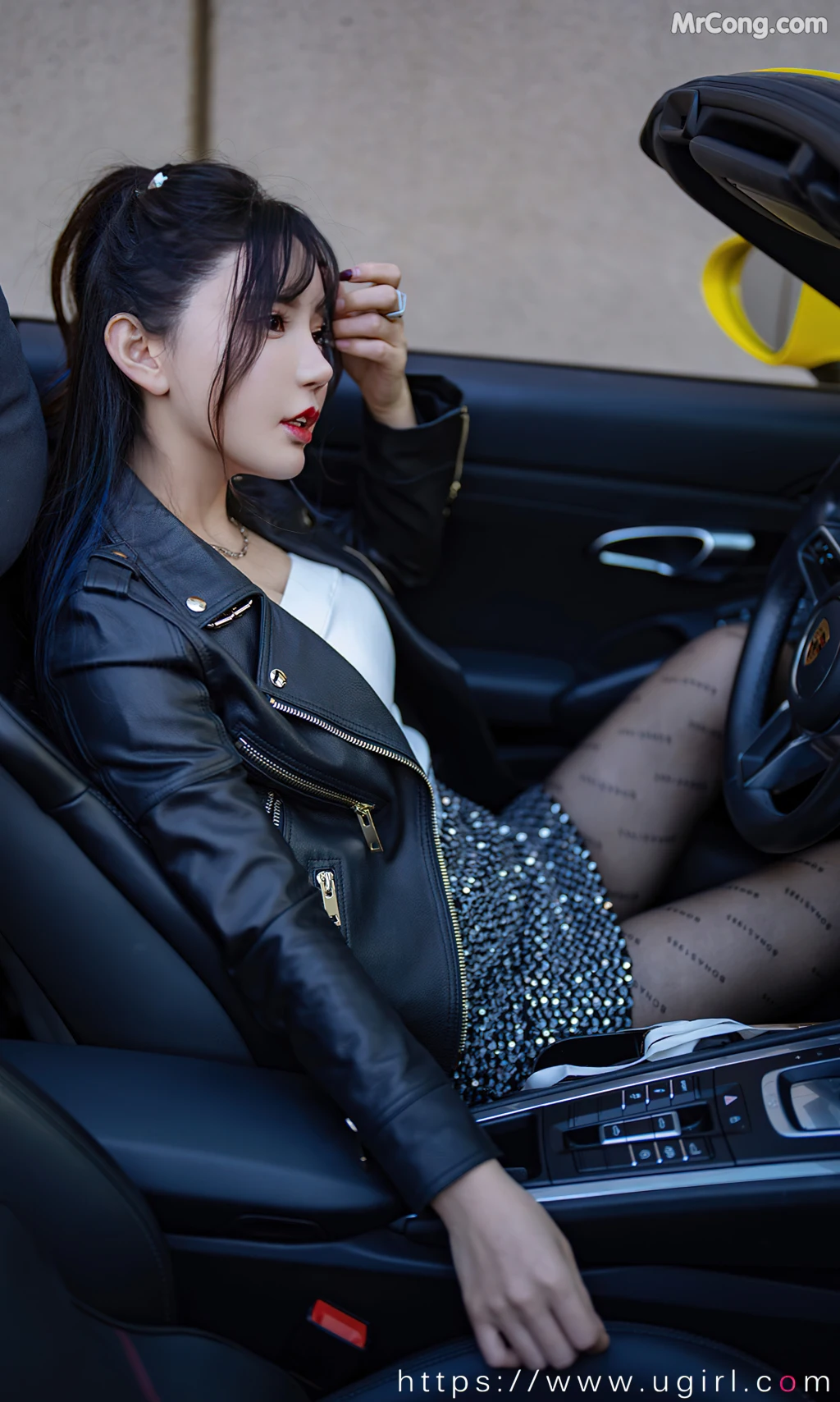 UGIRLS – Ai You Wu App No.2340: Ai Xiao Qing (艾小青) (35 photos)