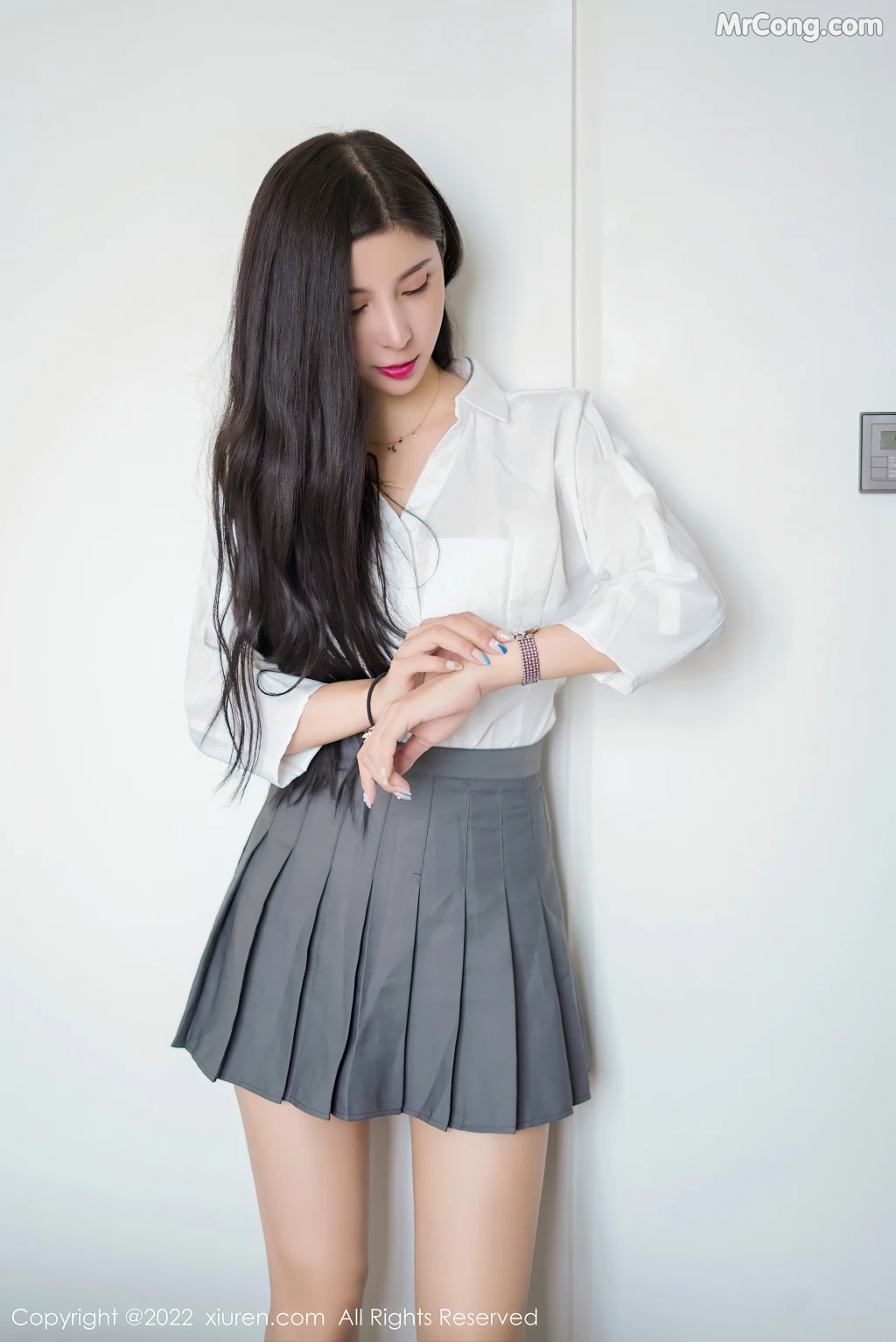 XIUREN No.4918: 小蛮妖Yummy (53 photos)