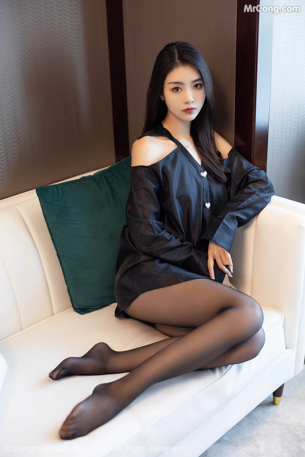 XIUREN No.4940: Ke Le Vicky (可樂Vicky) (52 photos)