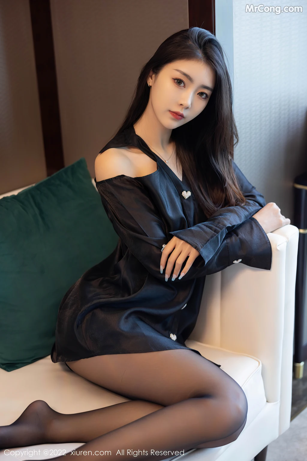 XIUREN No.4940: Ke Le Vicky (可樂Vicky) (52 photos) – Page 2