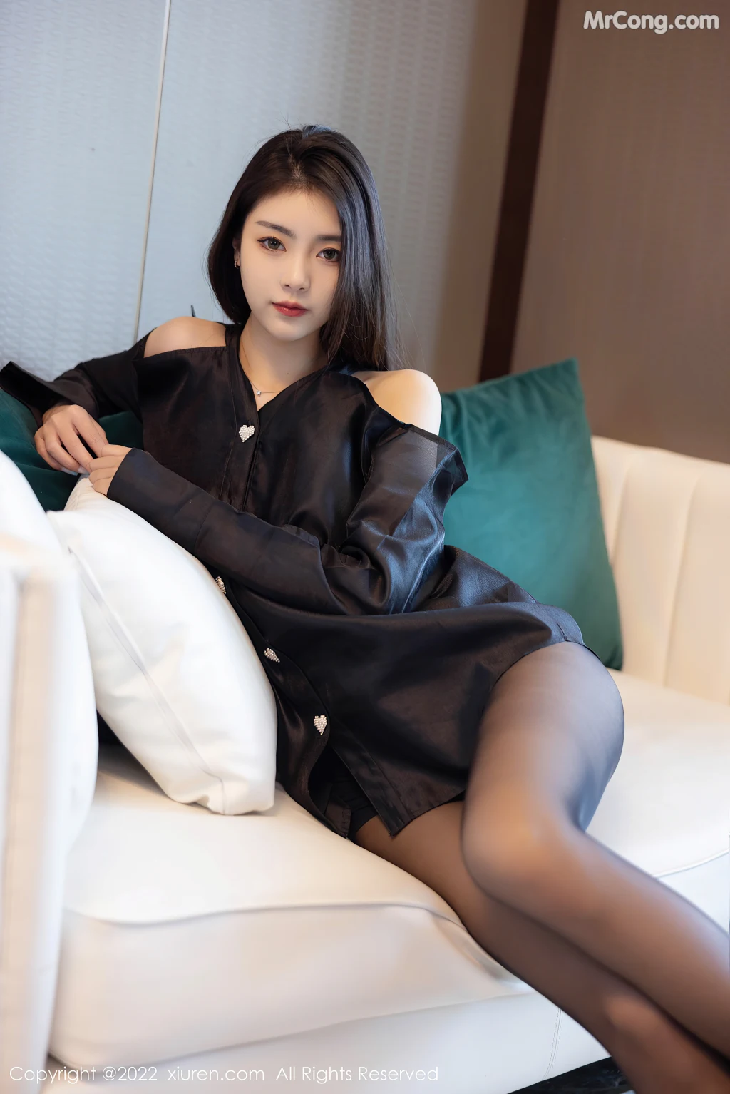 XIUREN No.4940: Ke Le Vicky (可樂Vicky) (52 photos) – Page 2
