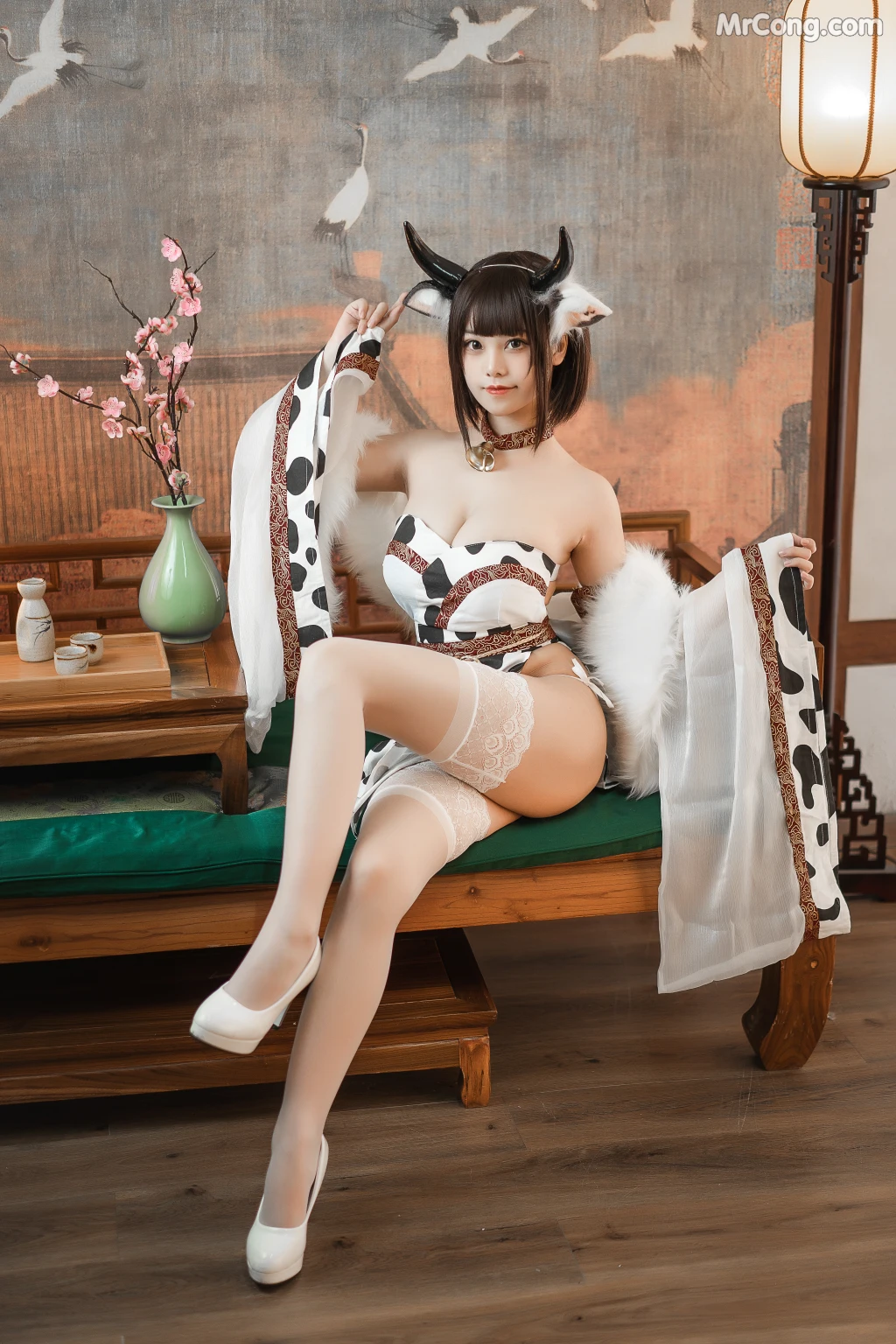 Coser@蜜汁猫裘 Vol.086: 奶牛 (50 photos)