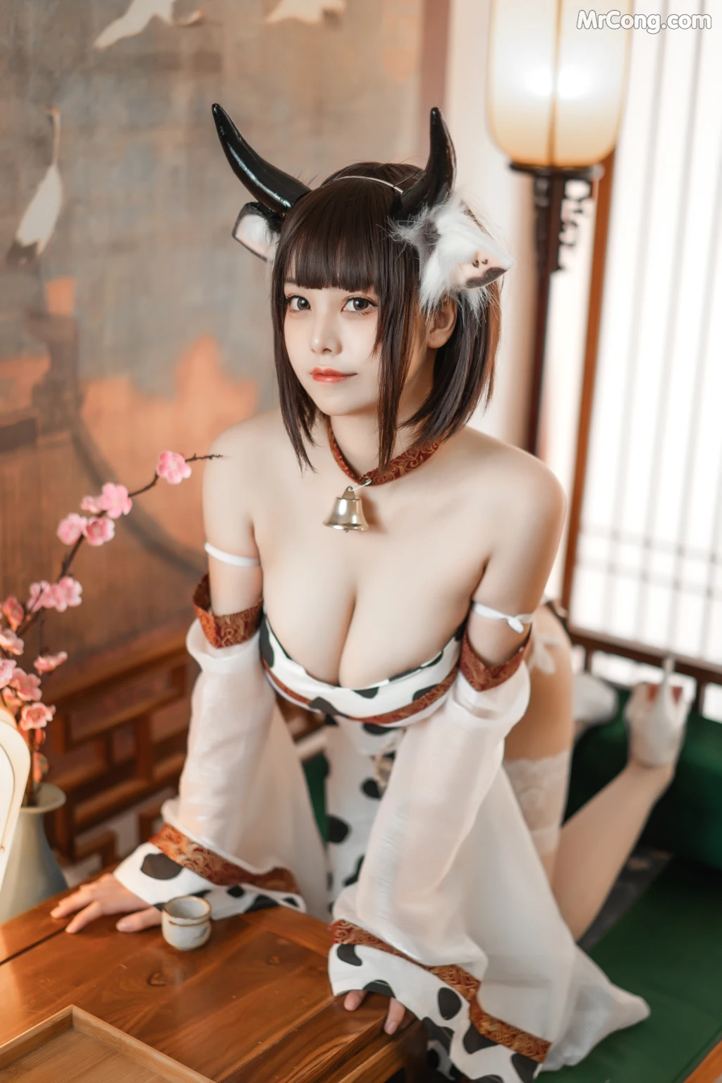 Coser@蜜汁猫裘 Vol.086: 奶牛 (50 photos)