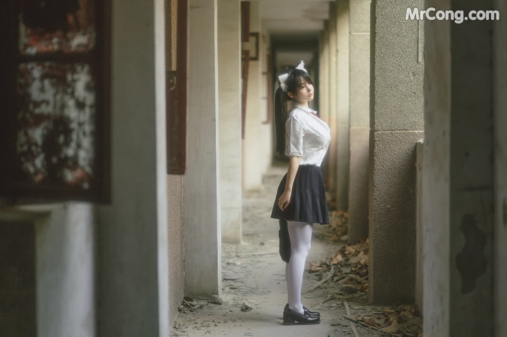 Coser@桜井宁宁 Vol.053: 废墟jk (74 photos) – Page 2