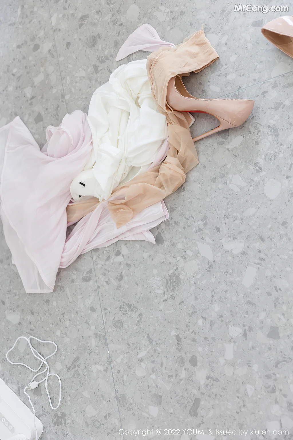 YouMi Vol.801: Yun Er (允爾) (80 photos) – Page 7
