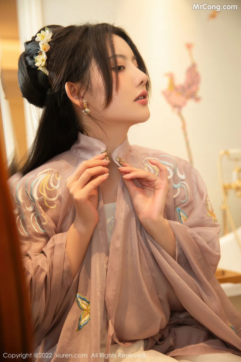 XIUREN No.4945: Jiu Shi A Zhu A (就是阿朱啊) (69 photos)