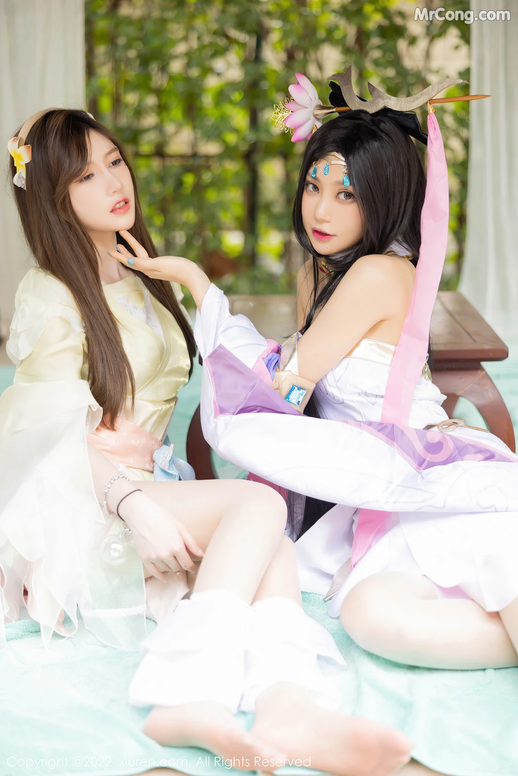 XIUREN No.4948: Ula (绮里嘉) & 美桃酱 (52 photos) – Page 2