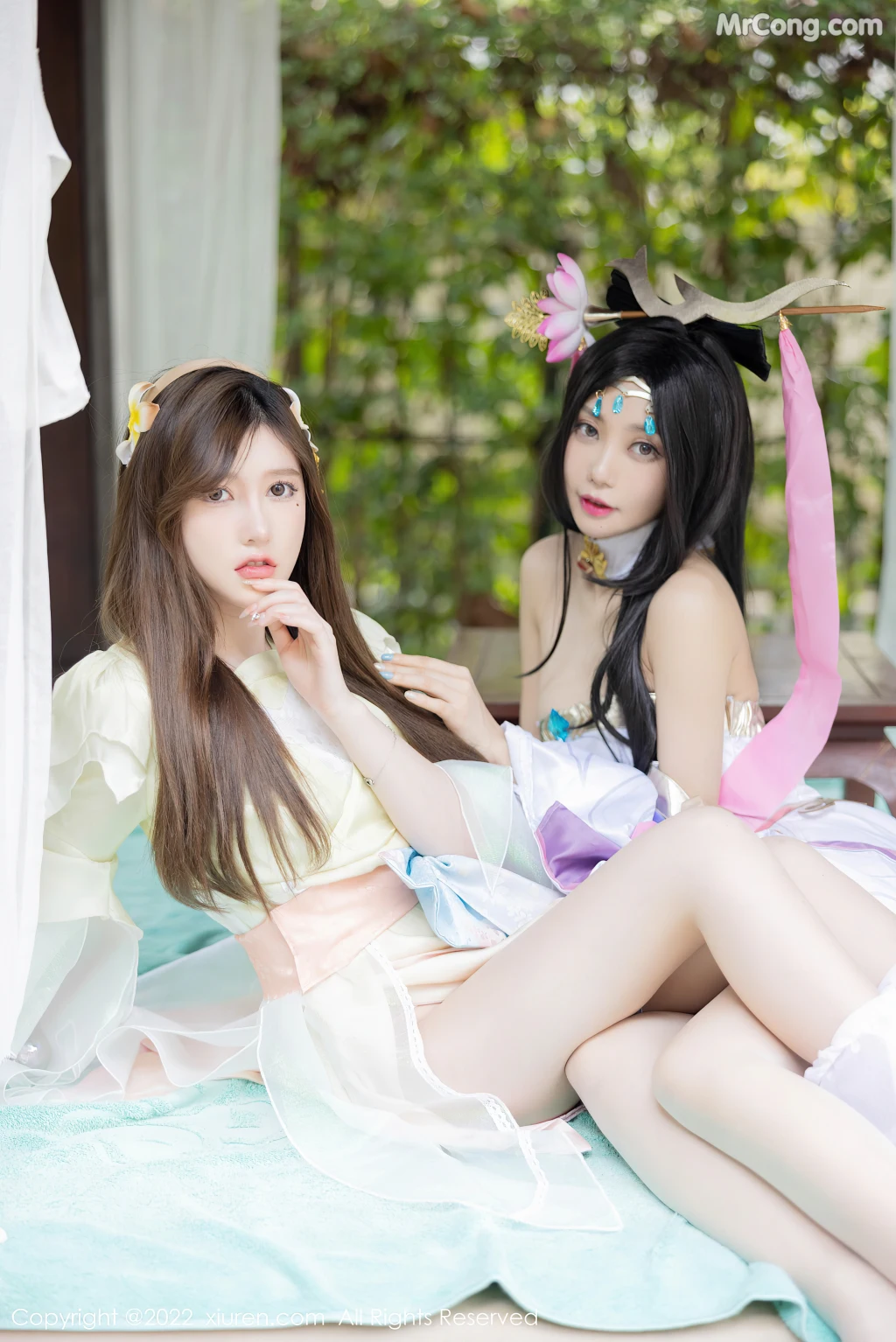 XIUREN No.4948: Ula (绮里嘉) & 美桃酱 (52 photos) – Page 2