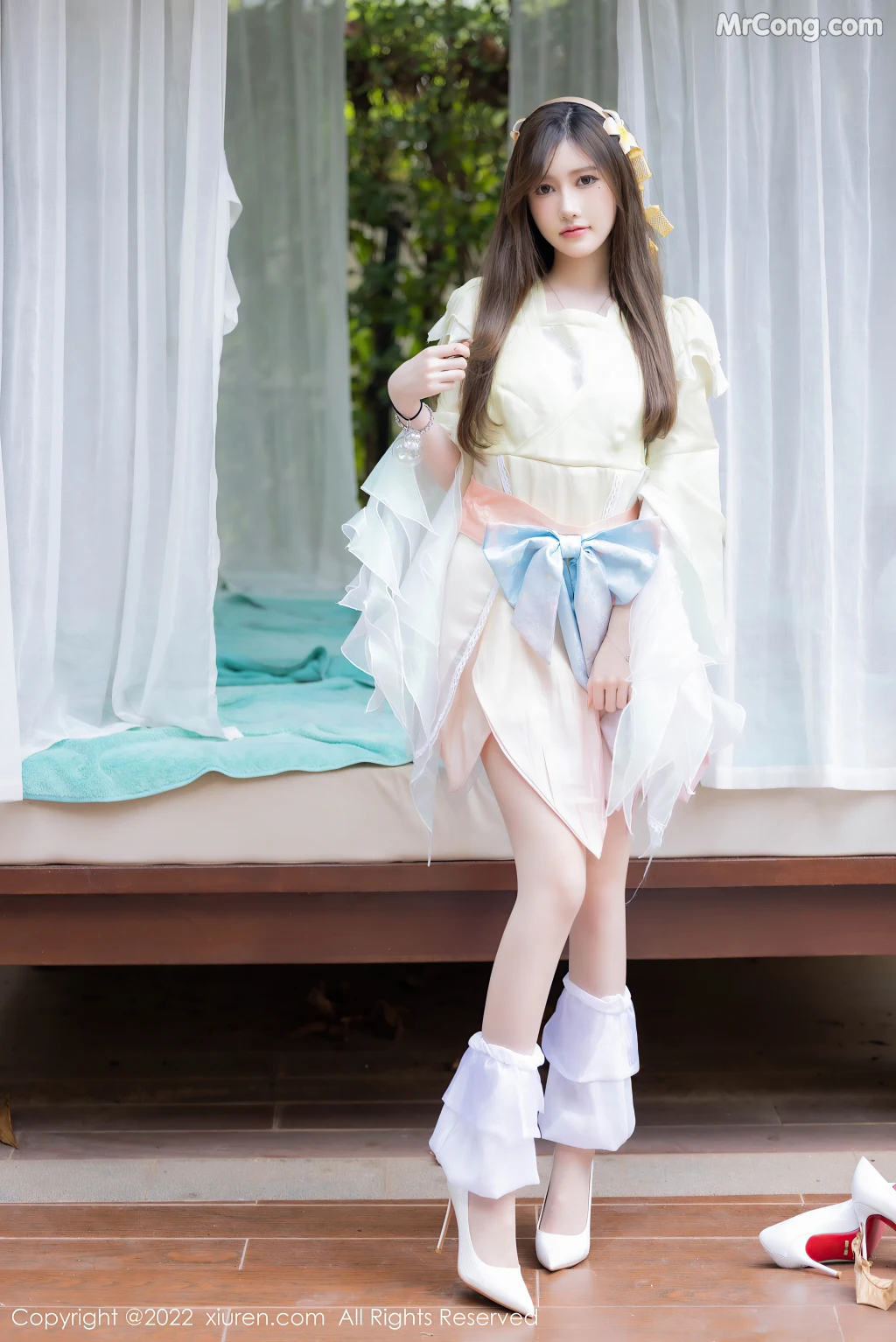 XIUREN No.4948: Ula (绮里嘉) & 美桃酱 (52 photos) – Page 4