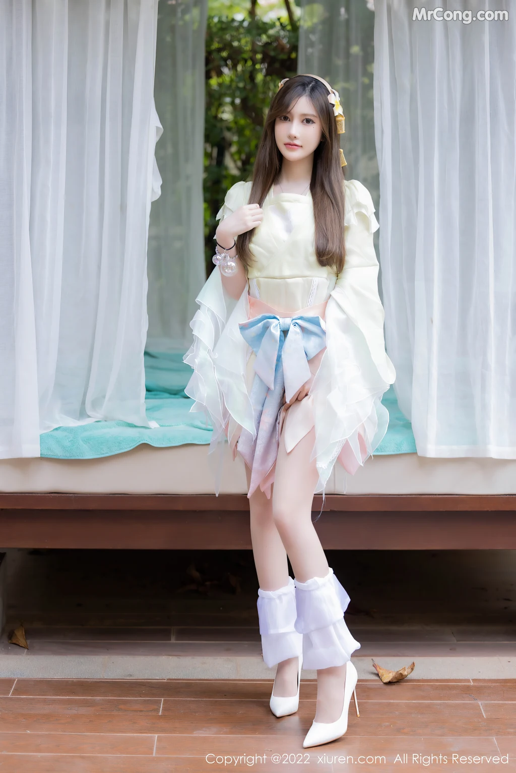 XIUREN No.4948: Ula (绮里嘉) & 美桃酱 (52 photos) – Page 4