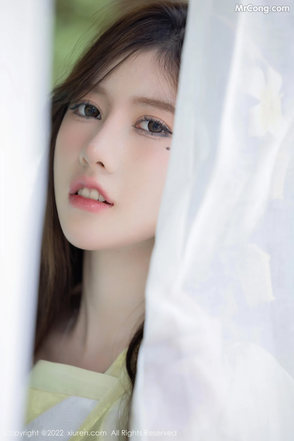 XIUREN No.4948: Ula (绮里嘉) & 美桃酱 (52 photos) – Page 5