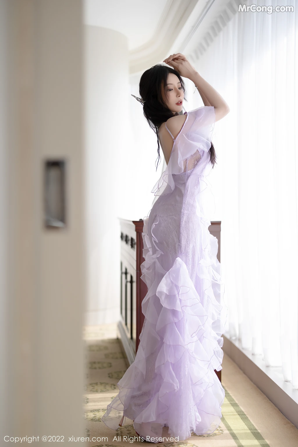 XIUREN No.4949: Yanni (王馨瑶) (102 photos)
