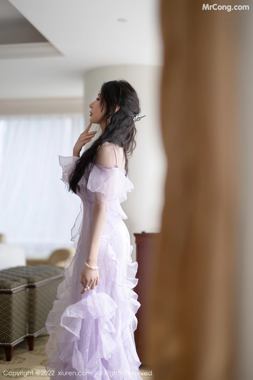 XIUREN No.4949: Yanni (王馨瑶) (102 photos)