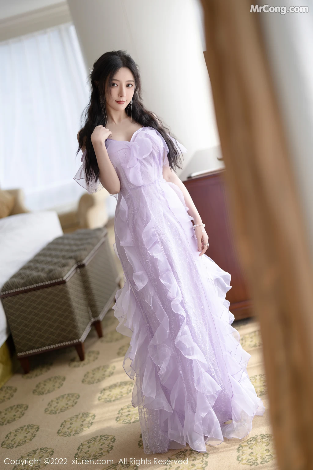XIUREN No.4949: Yanni (王馨瑶) (102 photos)