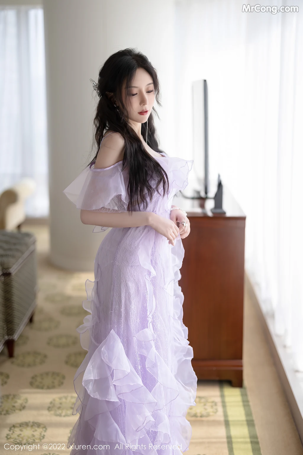 XIUREN No.4949: Yanni (王馨瑶) (102 photos)