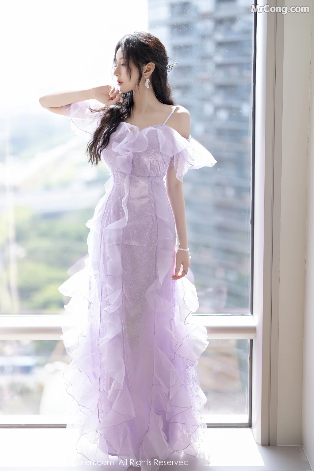 XIUREN No.4949: Yanni (王馨瑶) (102 photos)