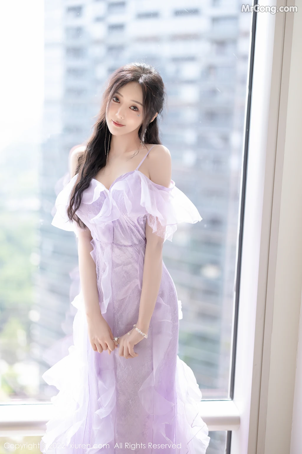 XIUREN No.4949: Yanni (王馨瑶) (102 photos)