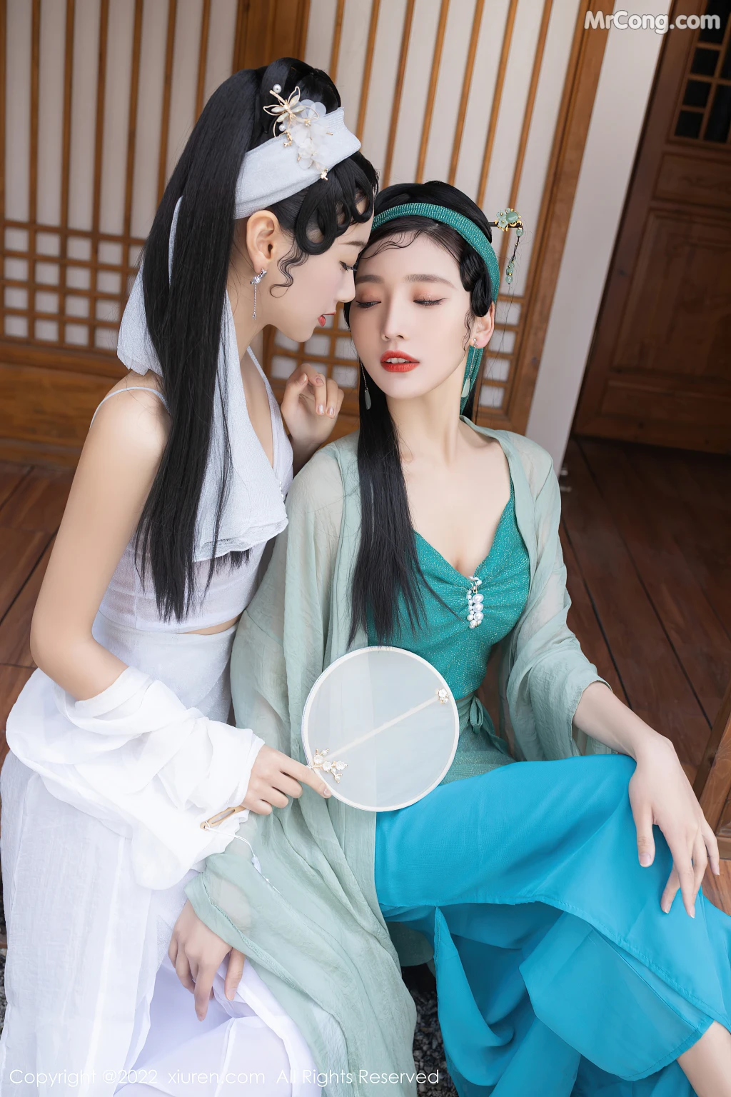XIUREN No.4952: Tang An Qi (唐安琪) & Lu Xuan Xuan (陆萱萱) (93 photos)