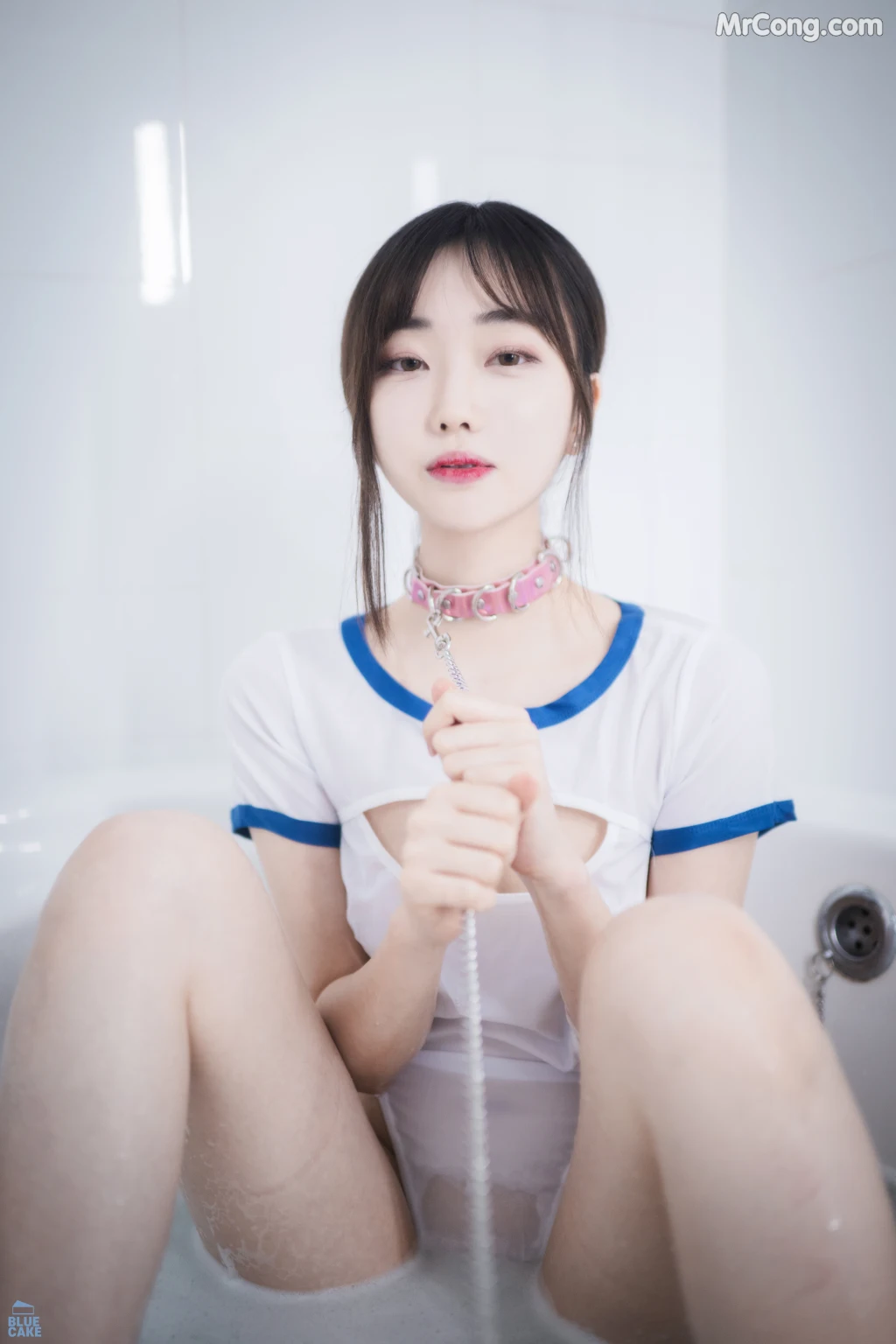 [BLUECAKE] Kim Ji-won (김지원): White One + RED.Ver (72 photos) – Page 5