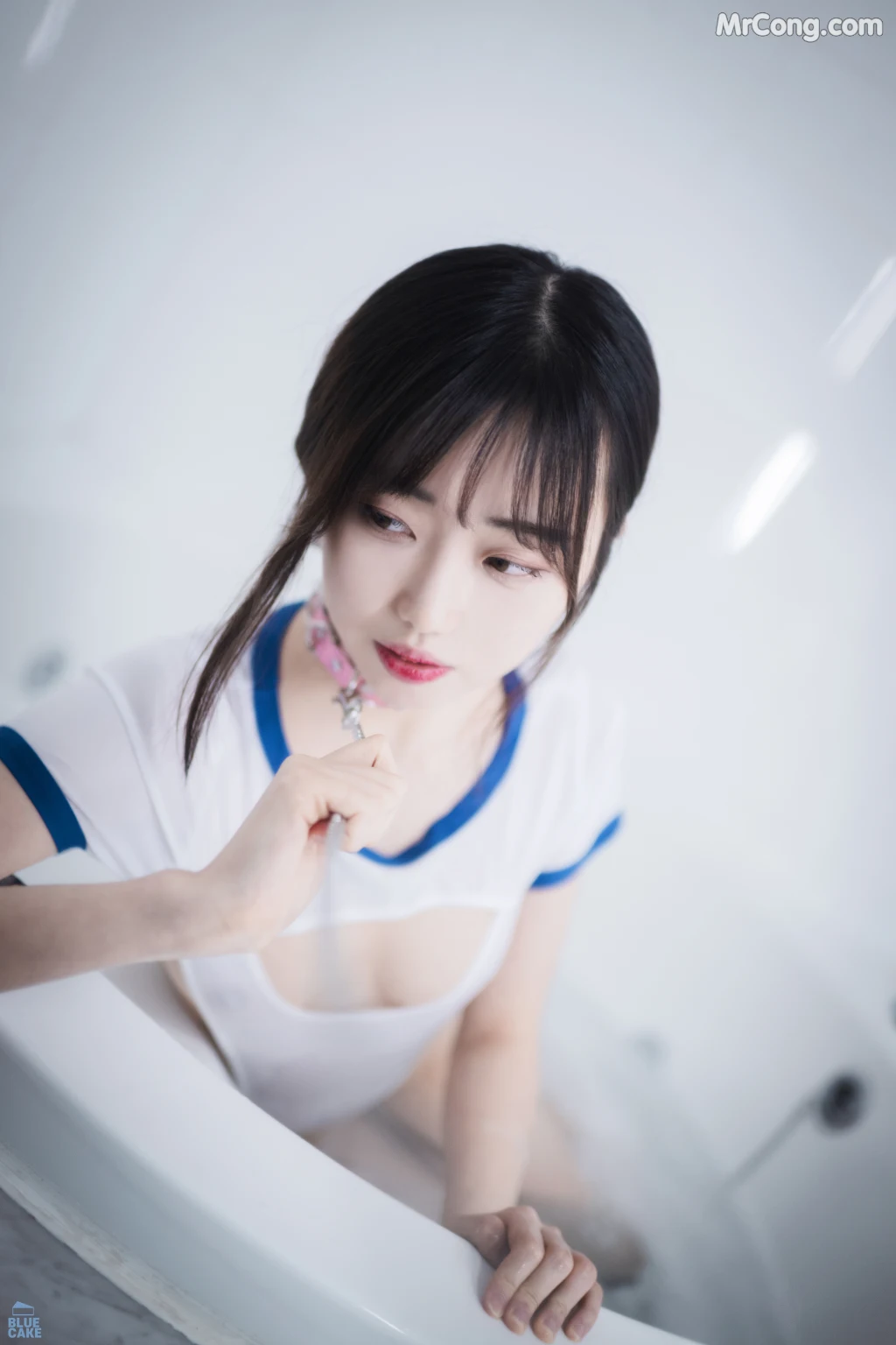 [BLUECAKE] Kim Ji-won (김지원): White One + RED.Ver (72 photos) – Page 6