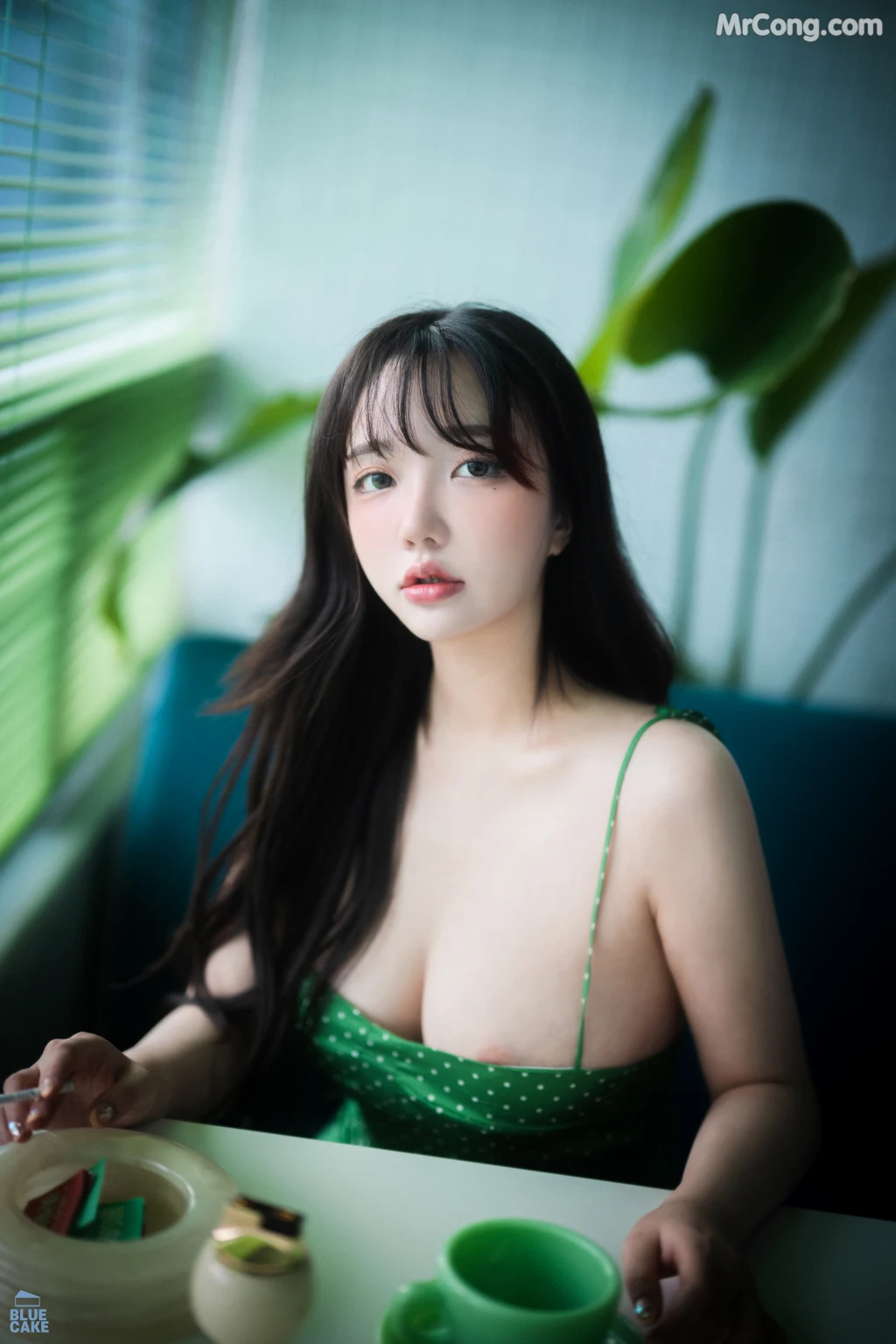 [BLUECAKE] Son Ye-Eun (손예은): Nothing RED (104 photos)