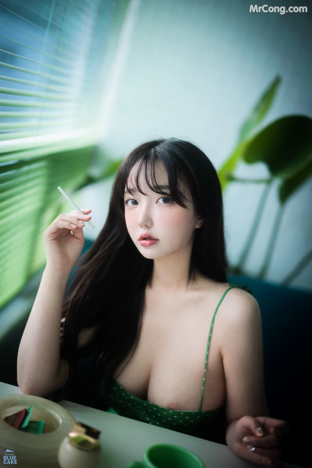 [BLUECAKE] Son Ye-Eun (손예은): Nothing RED (104 photos)