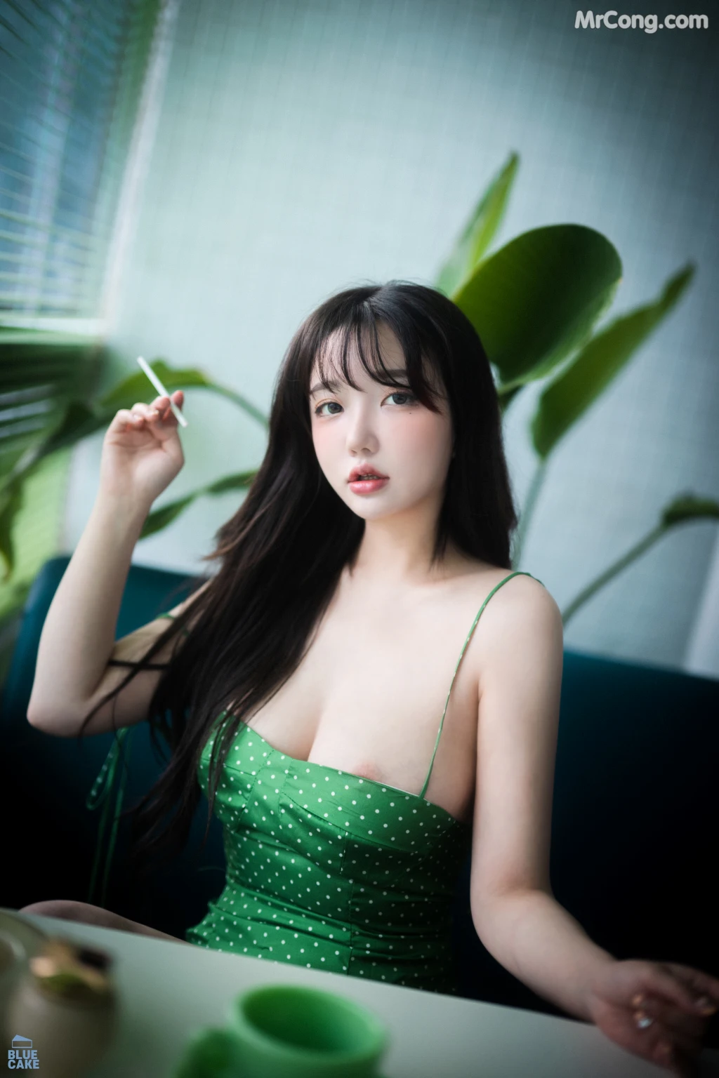 [BLUECAKE] Son Ye-Eun (손예은): Nothing RED (104 photos)