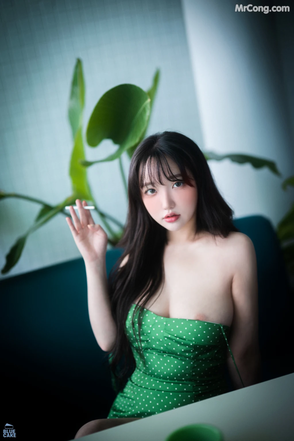 [BLUECAKE] Son Ye-Eun (손예은): Nothing RED (104 photos)