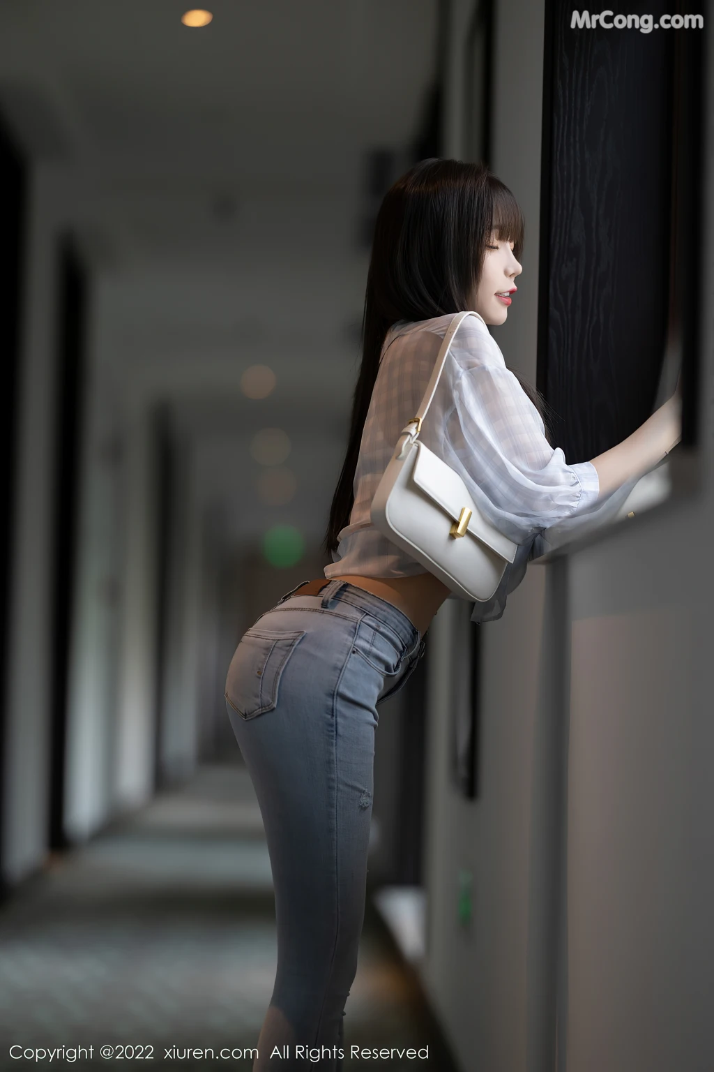 XIUREN No.4976: Booty (芝芝) (111 photos)
