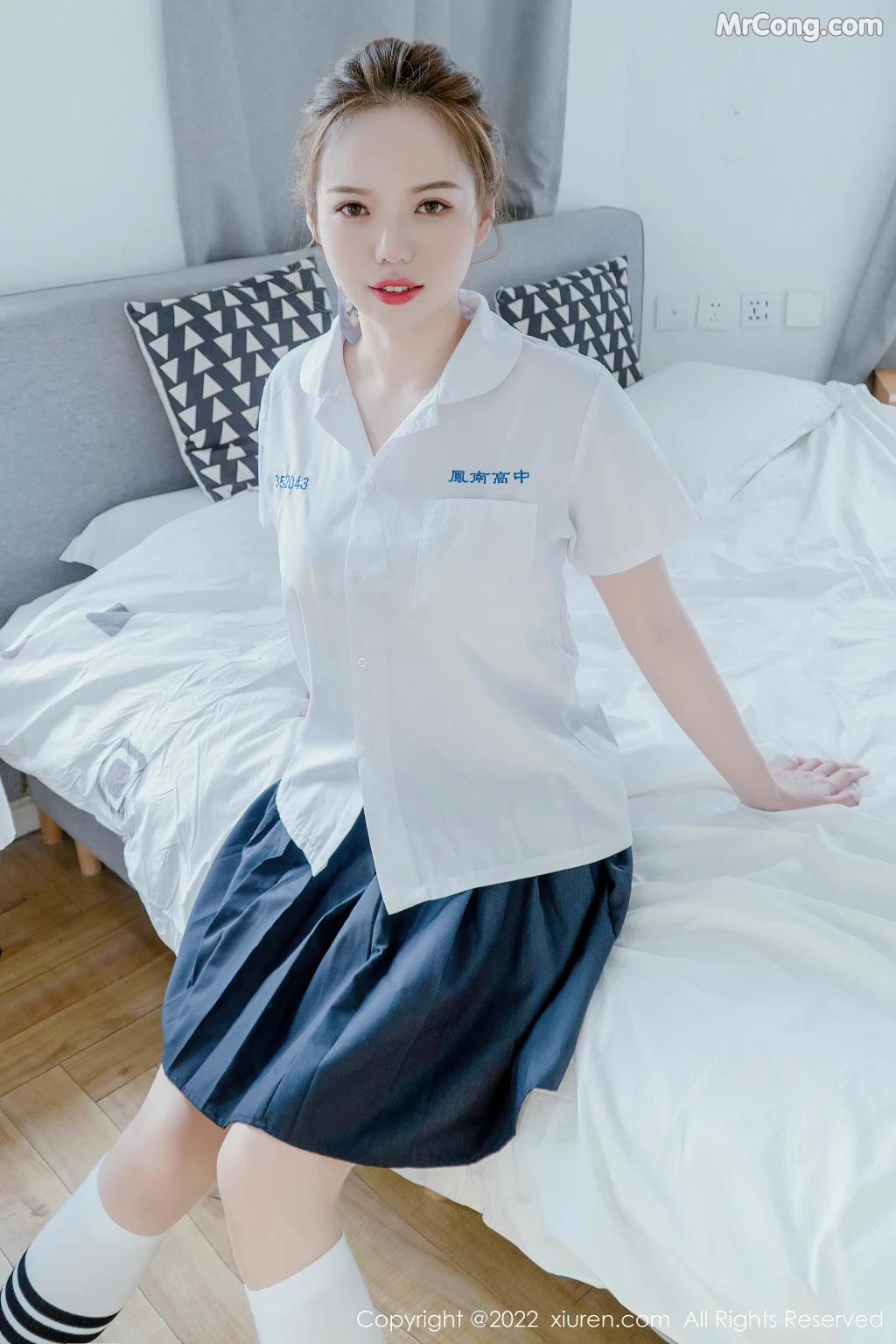 XIUREN No.4981: 大美媚京 (64 photos)
