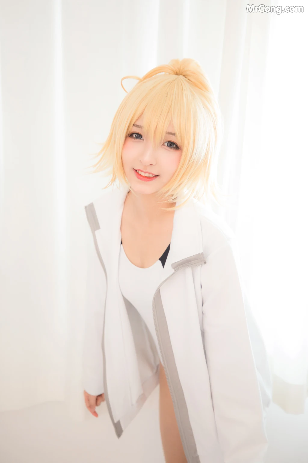 Coser@神楽坂真冬 Vol.007: 白贞德 (Fate Grand Order) (150 photos)