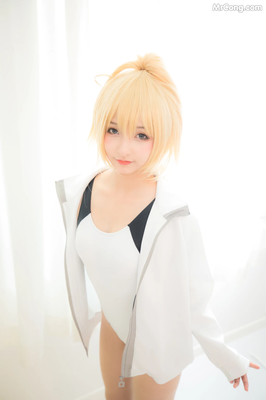 Coser@神楽坂真冬 Vol.007: 白贞德 (Fate Grand Order) (150 photos)