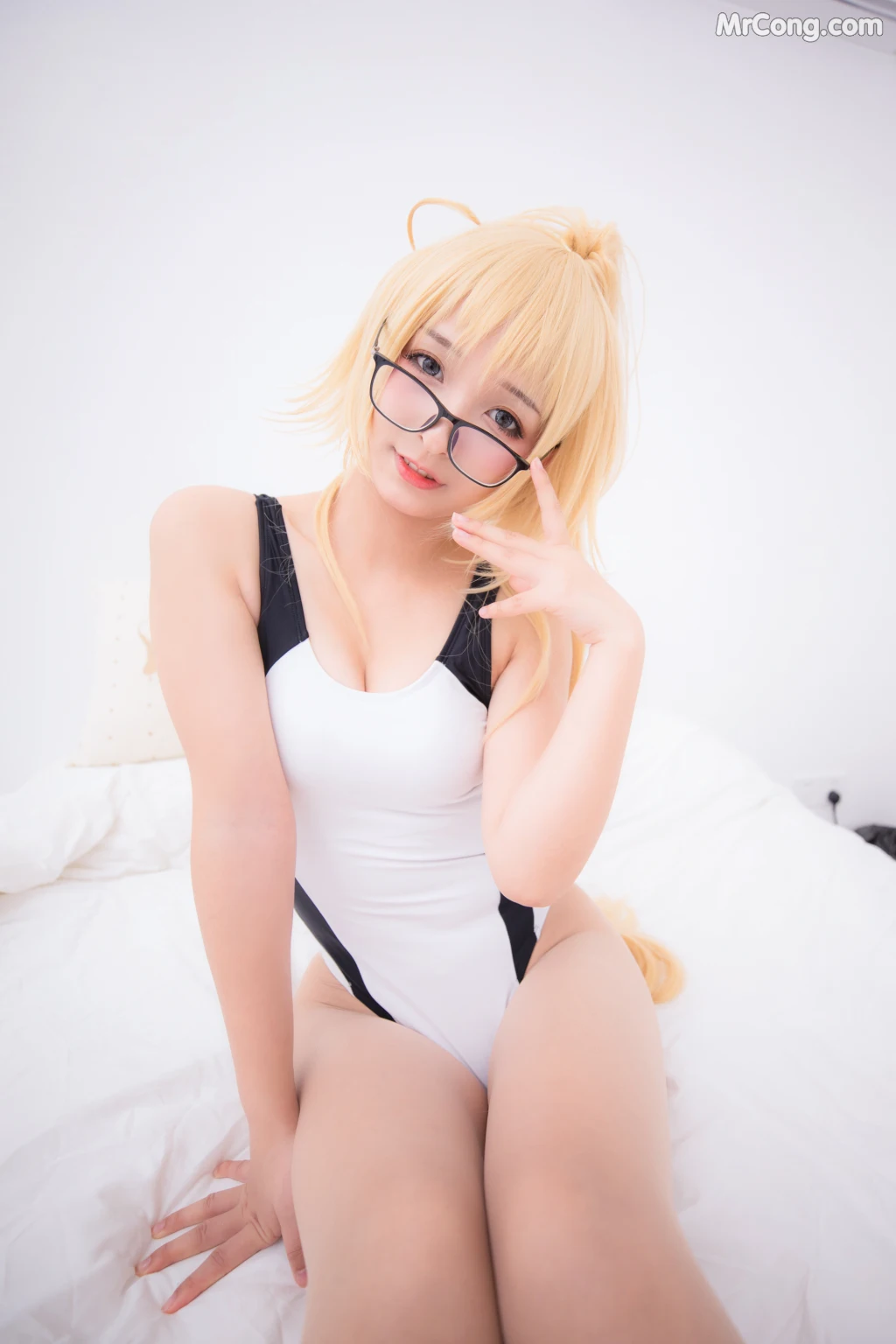 Coser@神楽坂真冬 Vol.007: 白贞德 (Fate Grand Order) (150 photos) – Page 2