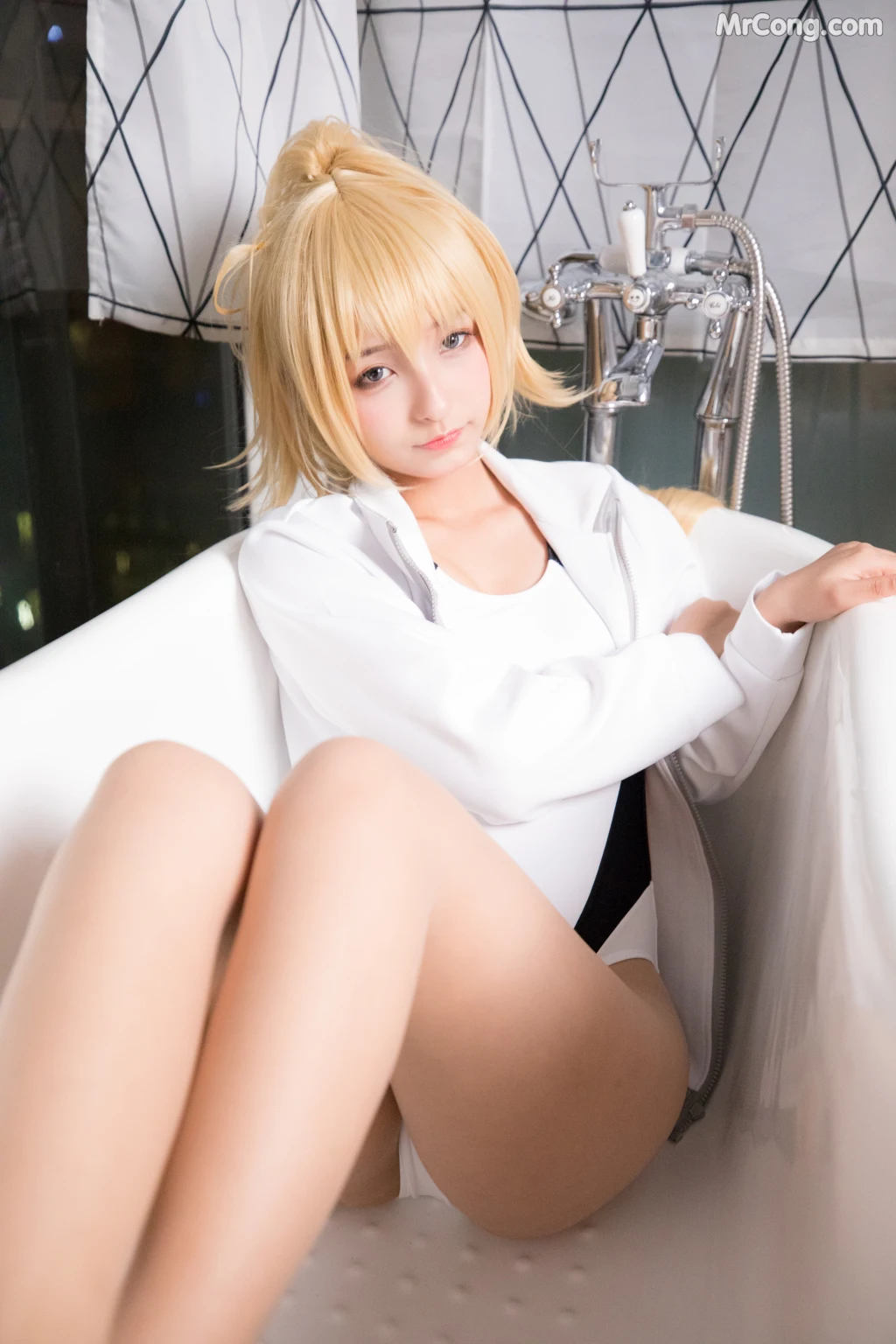 Coser@神楽坂真冬 Vol.007: 白贞德 (Fate Grand Order) (150 photos) – Page 5