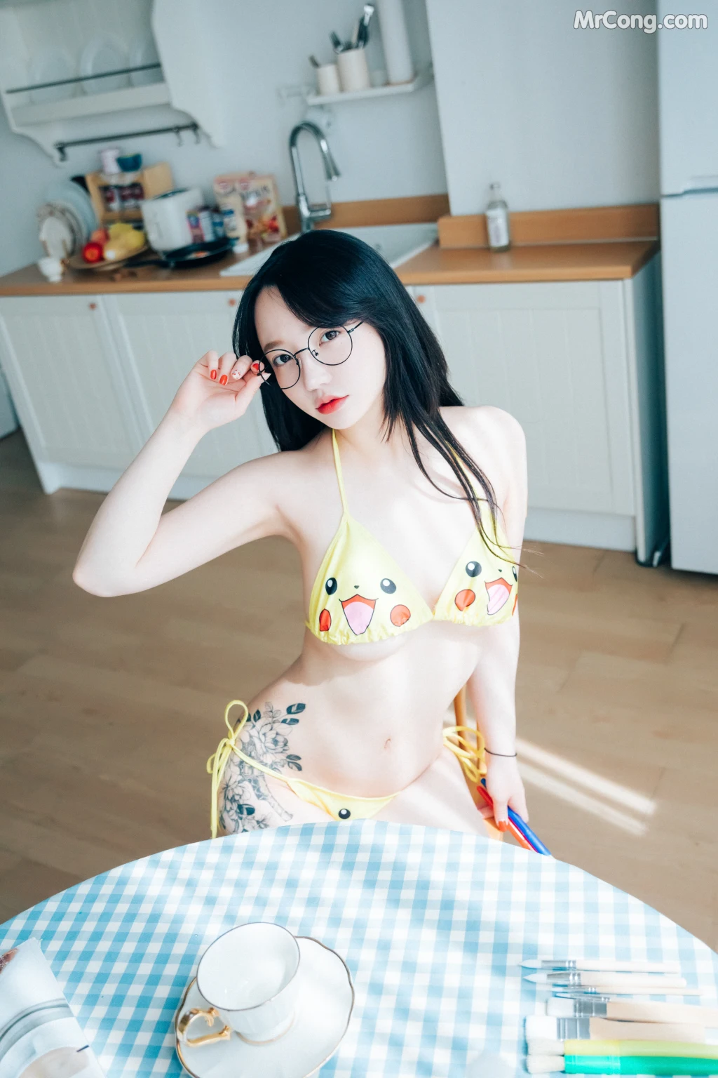 [Loozy] Son Ye-Eun (손예은): Nudy Painter + S.ver (160 photos)