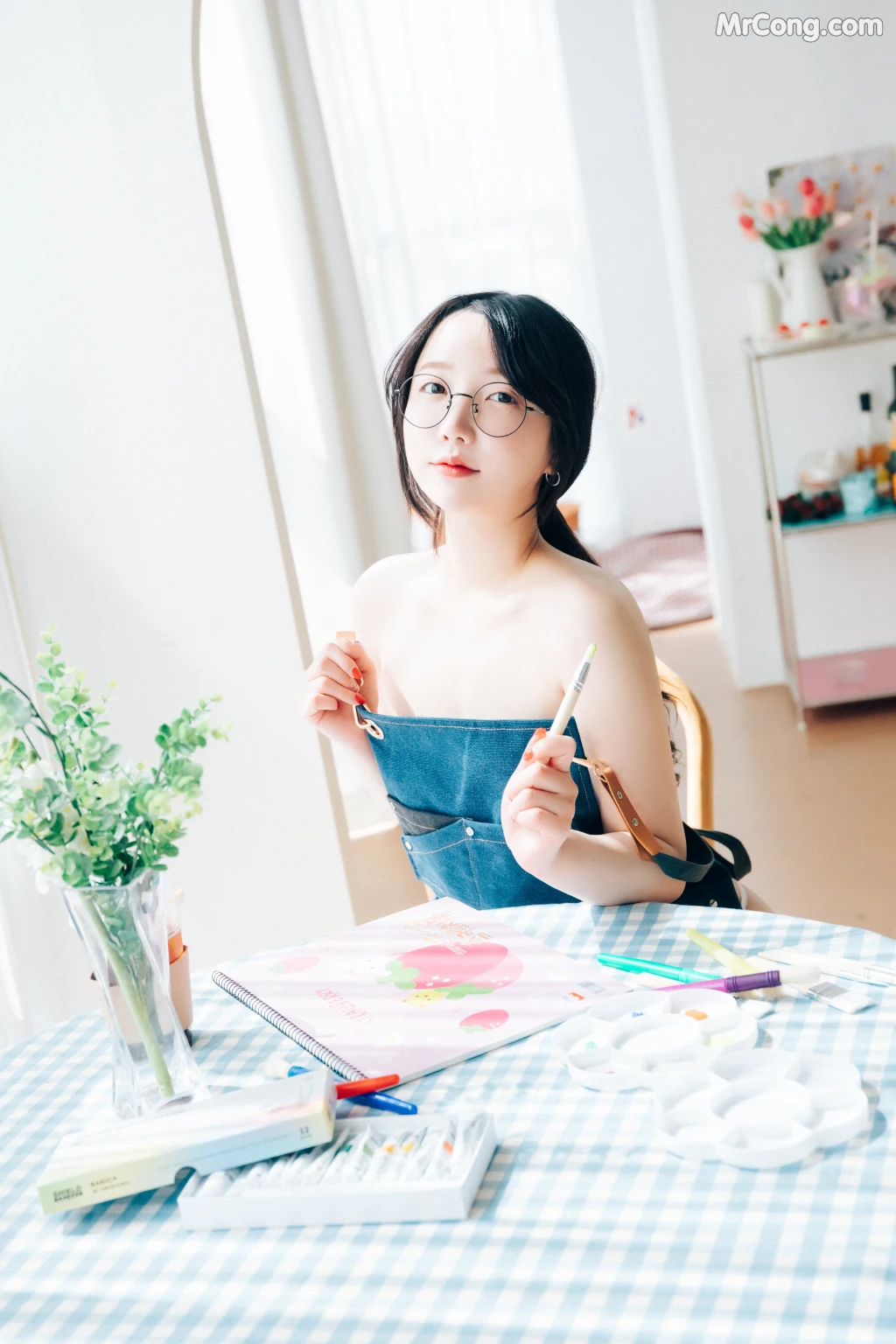 [Loozy] Son Ye-Eun (손예은): Nudy Painter + S.ver (160 photos) – Page 4