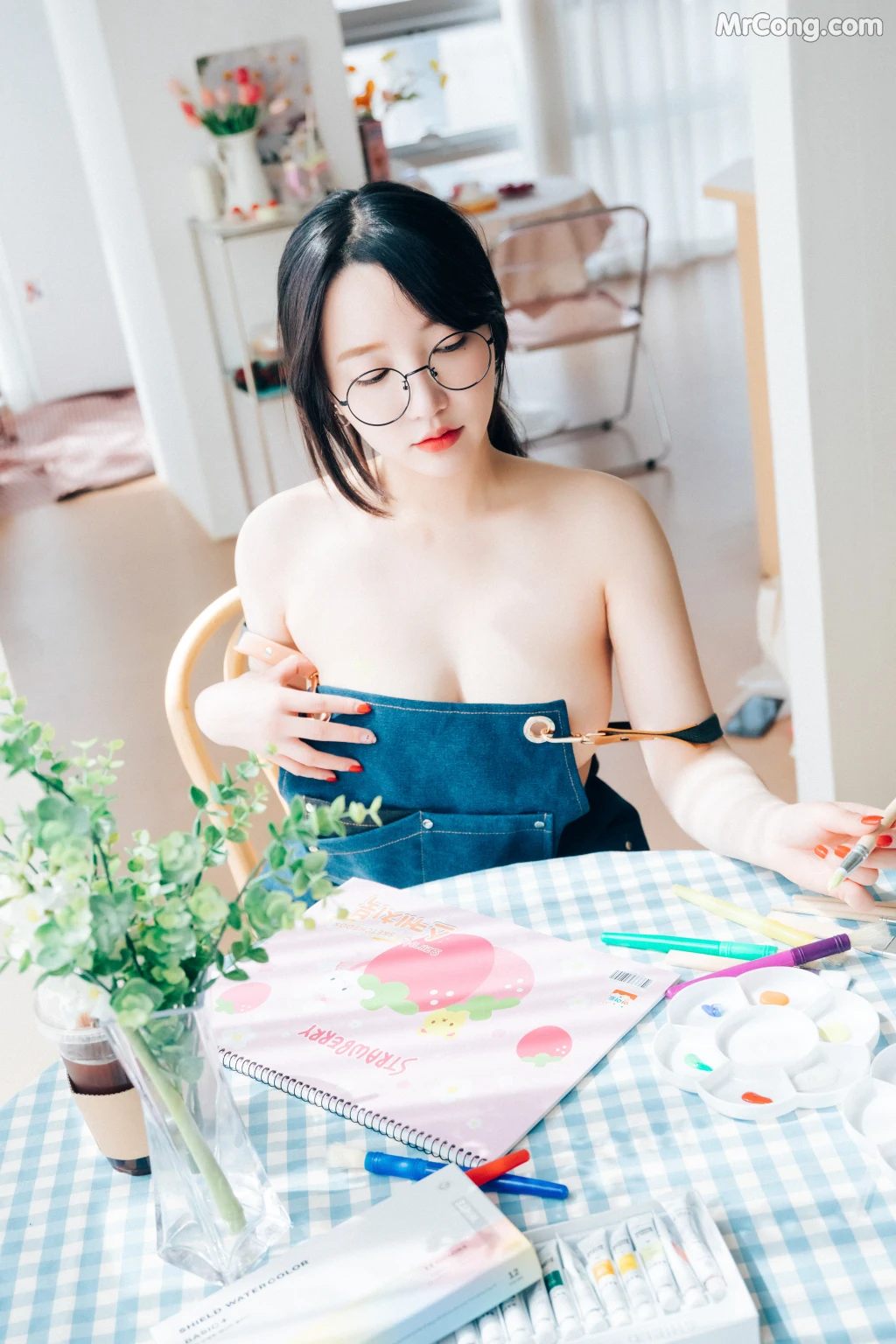 [Loozy] Son Ye-Eun (손예은): Nudy Painter + S.ver (160 photos) – Page 4