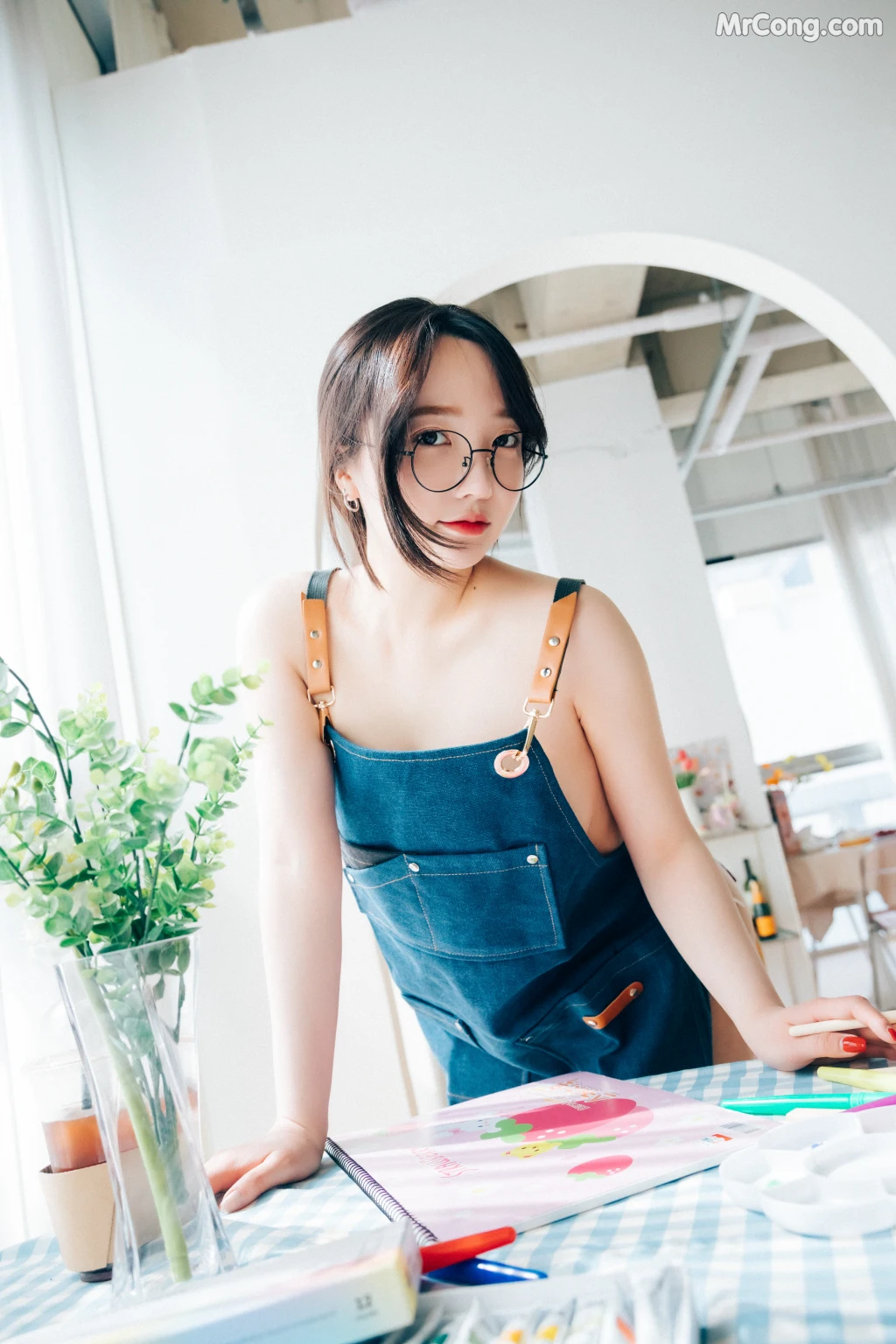[Loozy] Son Ye-Eun (손예은): Nudy Painter + S.ver (160 photos) – Page 5