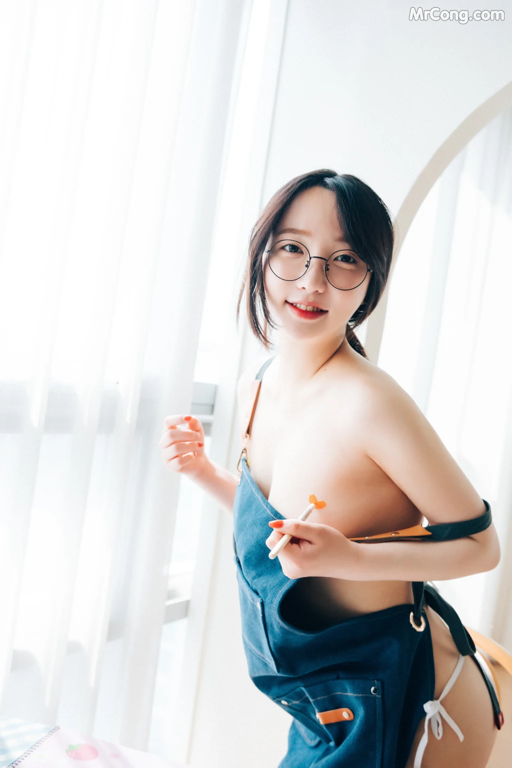 [Loozy] Son Ye-Eun (손예은): Nudy Painter + S.ver (160 photos) – Page 5