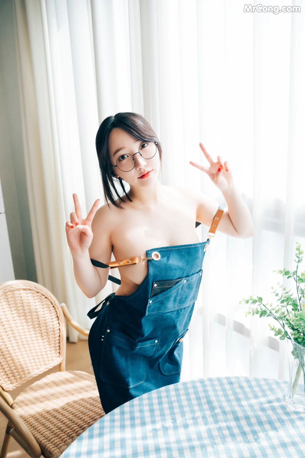 [Loozy] Son Ye-Eun (손예은): Nudy Painter + S.ver (160 photos) – Page 7
