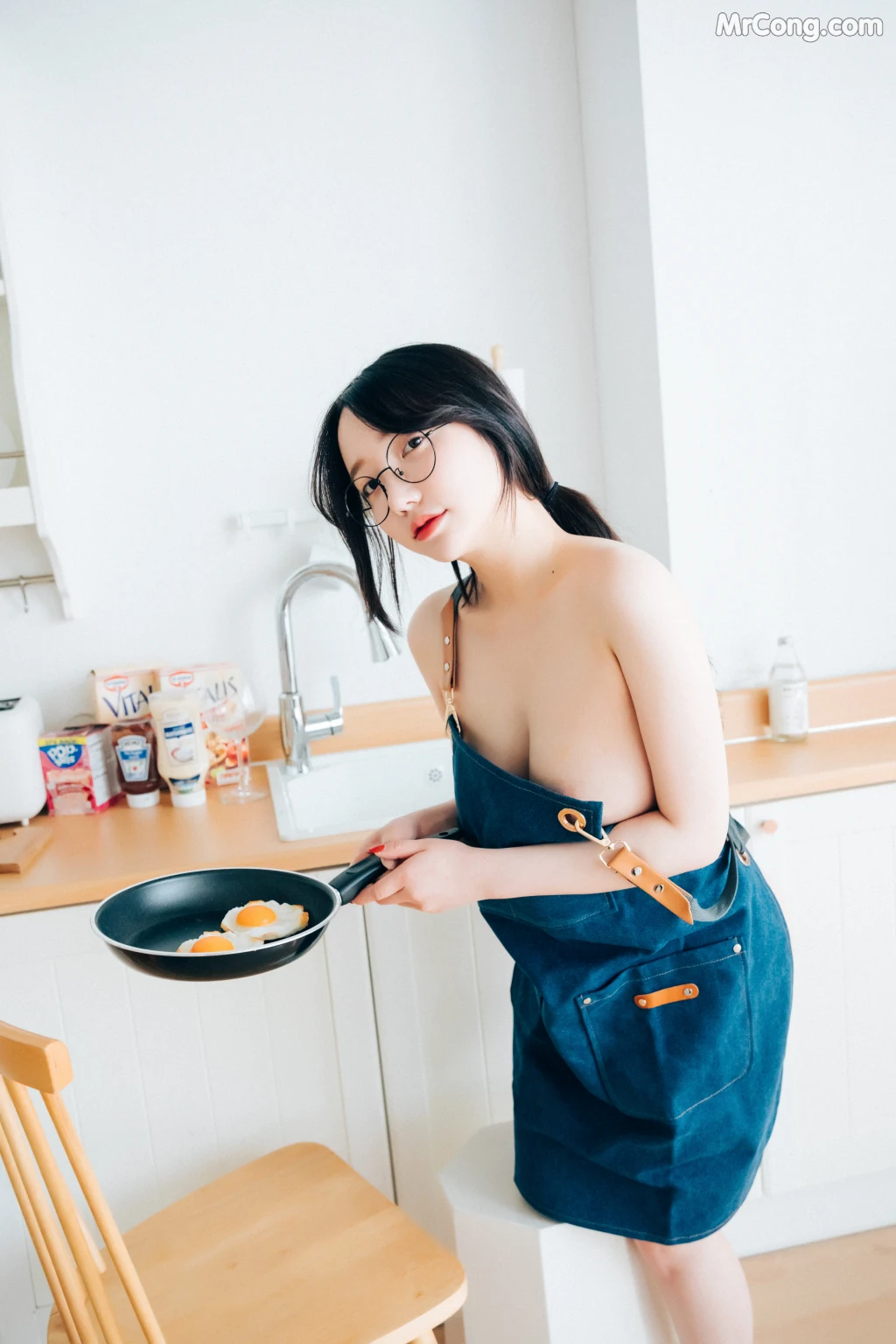 [Loozy] Son Ye-Eun (손예은): Nudy Painter + S.ver (160 photos) – Page 9