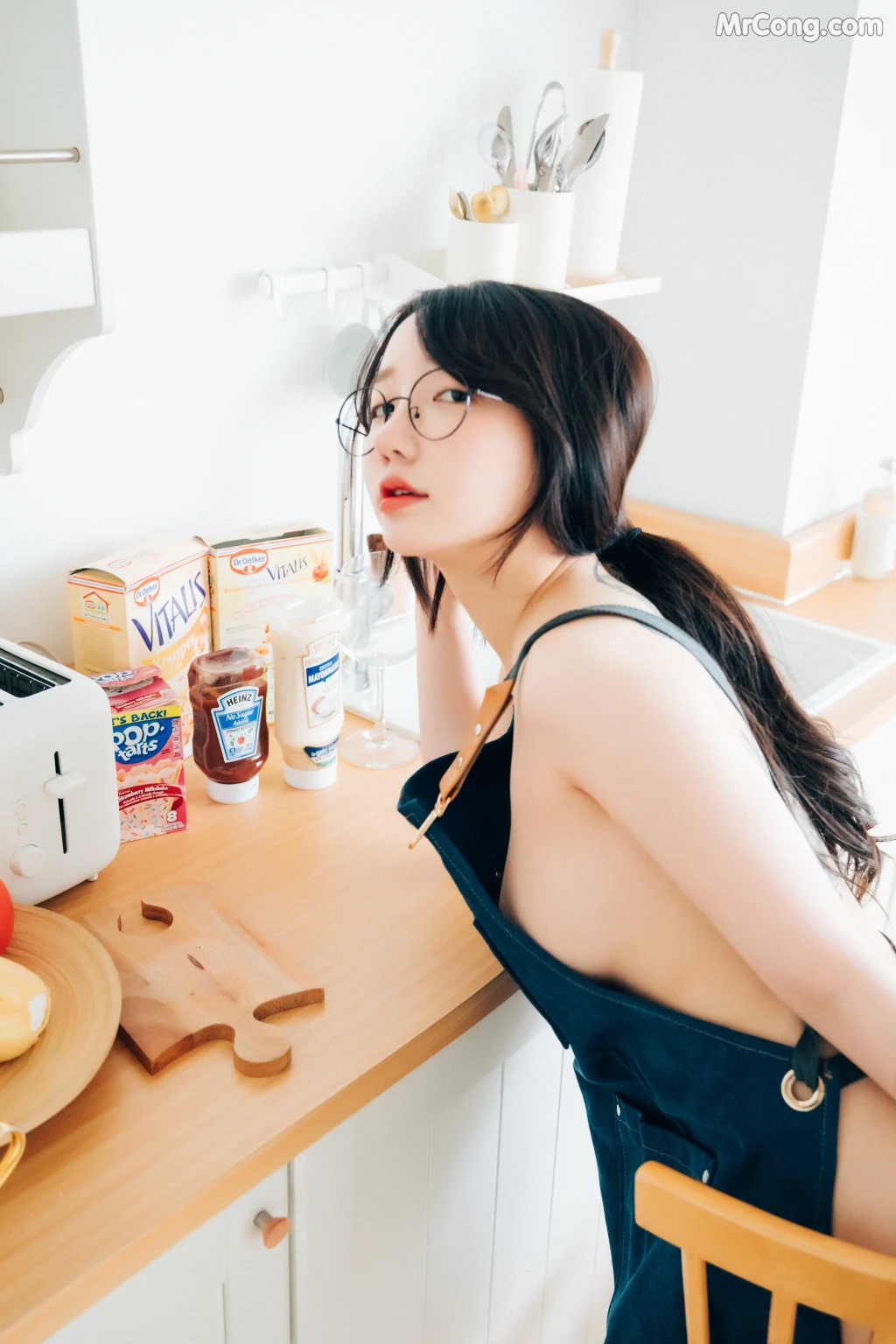 [Loozy] Son Ye-Eun (손예은): Nudy Painter + S.ver (160 photos) – Page 10
