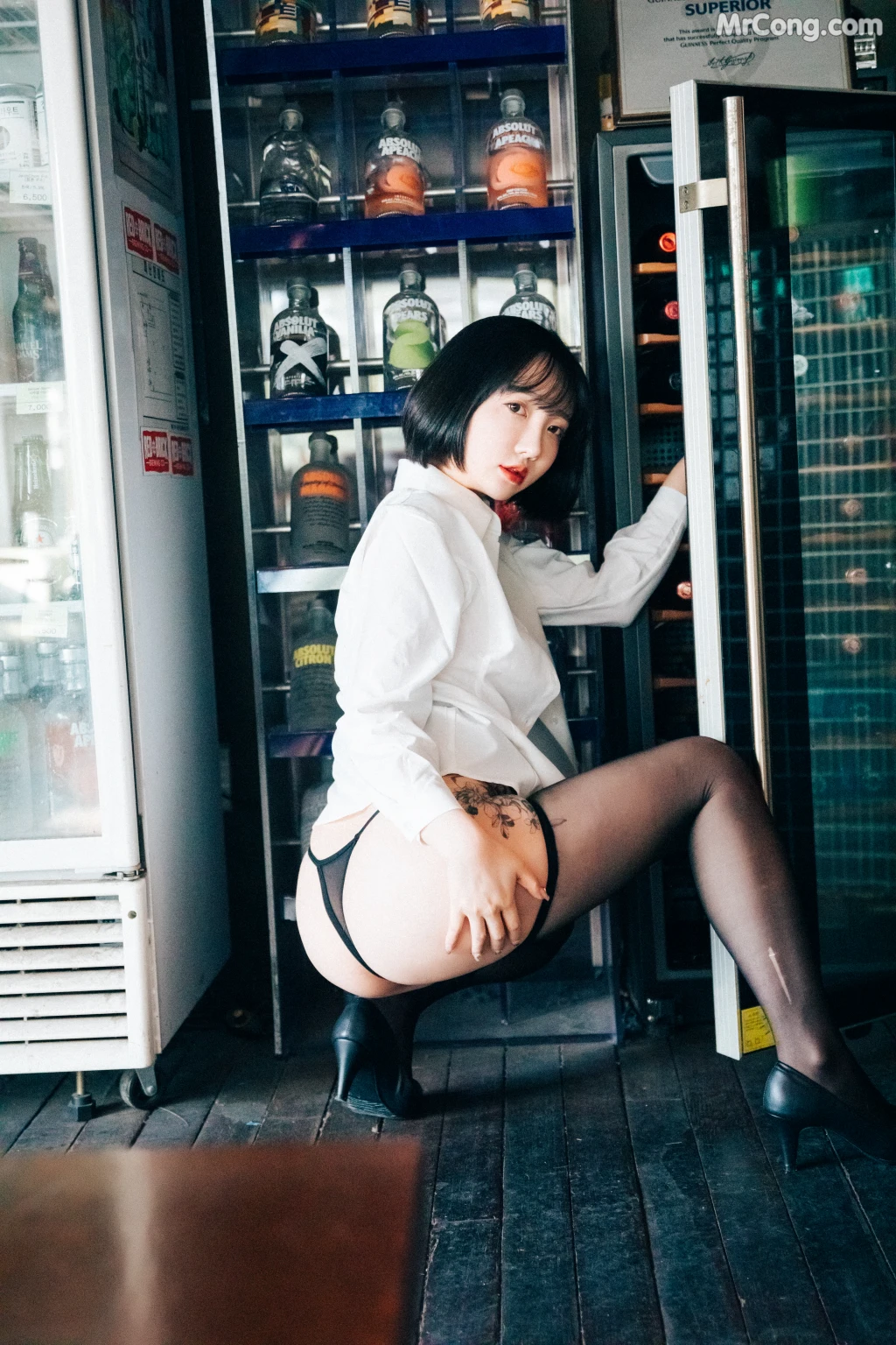 [Loozy] Son Ye-Eun (손예은): Tainted Love Bar (126 photos) – Page 3