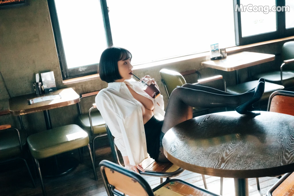 [Loozy] Son Ye-Eun (손예은): Tainted Love Bar (126 photos) – Page 3