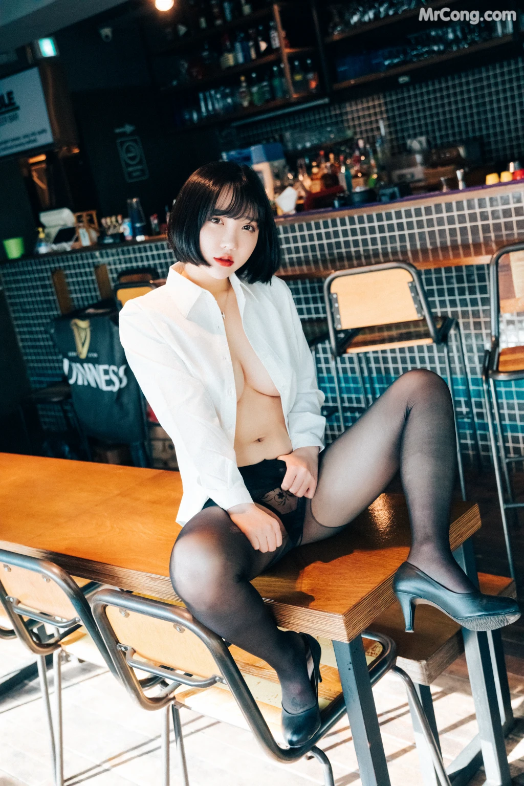 [Loozy] Son Ye-Eun (손예은): Tainted Love Bar (126 photos) – Page 6
