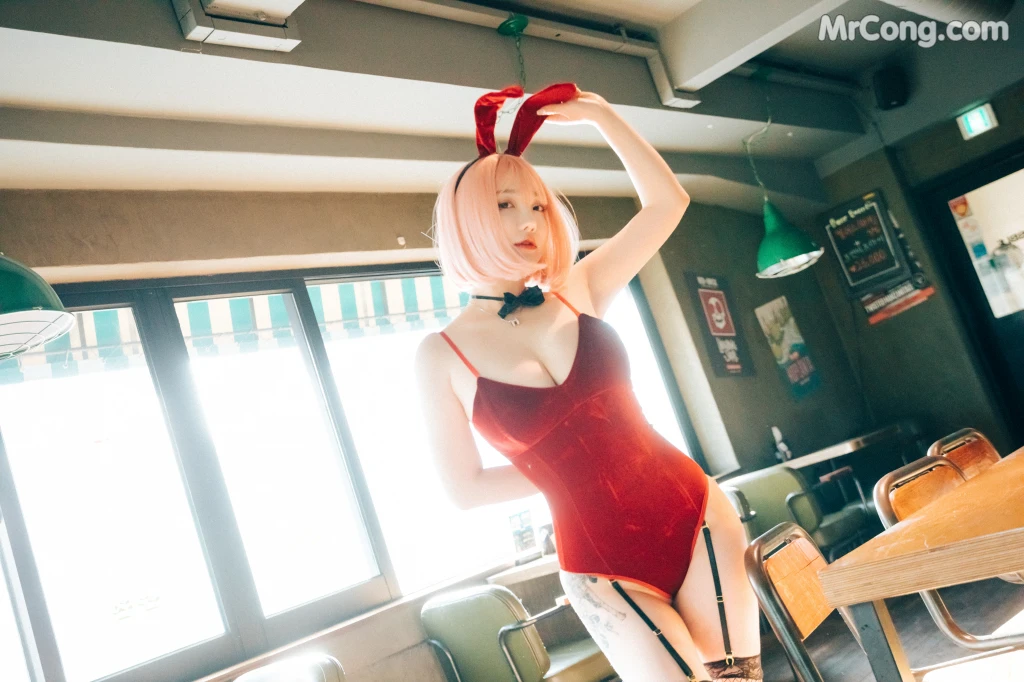 [Loozy] Son Ye-Eun (손예은): Tainted Love Bar (126 photos) – Page 8