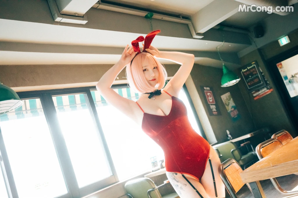[Loozy] Son Ye-Eun (손예은): Tainted Love Bar (126 photos) – Page 9