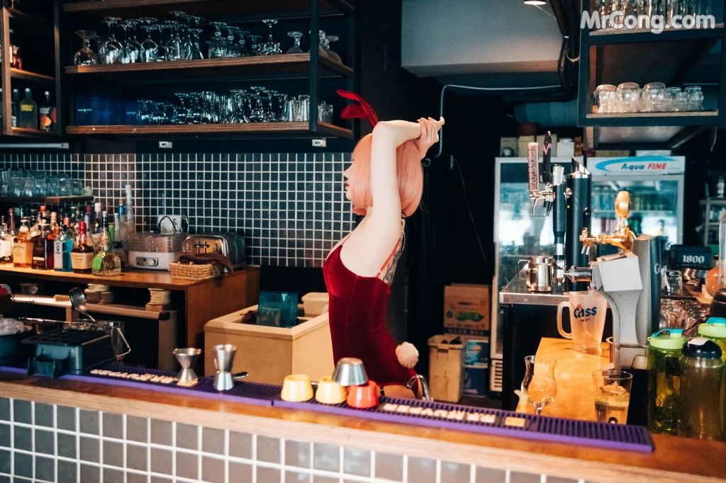 [Loozy] Son Ye-Eun (손예은): Tainted Love Bar (126 photos) – Page 9